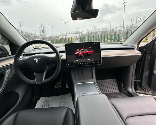 Серый Тесла Model Y, объемом двигателя 0 л и пробегом 22 тыс. км за 32000 $, фото 53 на Automoto.ua