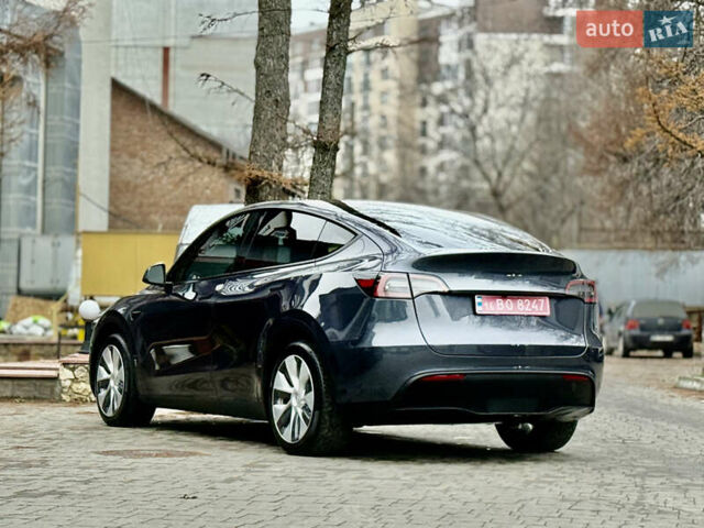 Сірий Тесла Model Y, об'ємом двигуна 0 л та пробігом 35 тис. км за 27999 $, фото 32 на Automoto.ua