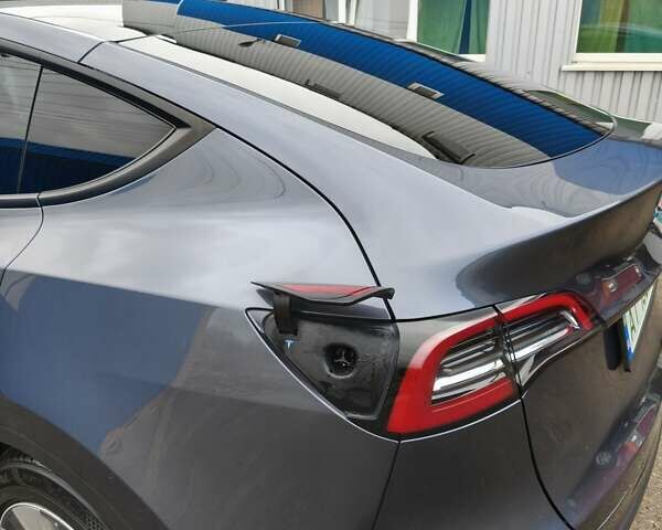 Серый Тесла Model Y, объемом двигателя 0 л и пробегом 10 тыс. км за 39499 $, фото 15 на Automoto.ua