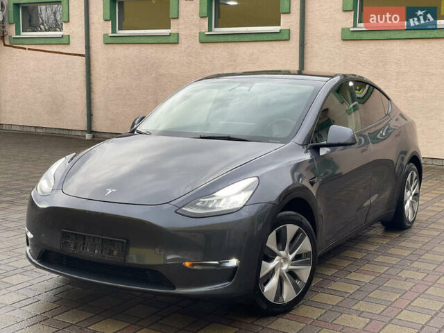 Сірий Тесла Model Y, об'ємом двигуна 0 л та пробігом 9 тис. км за 28500 $, фото 1 на Automoto.ua