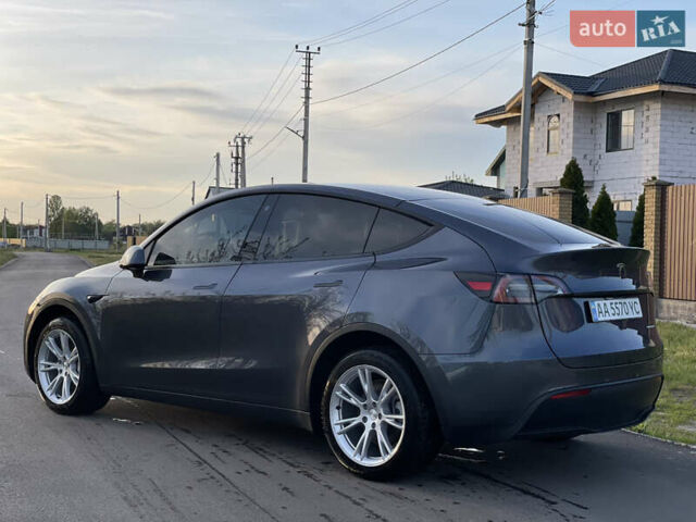 Серый Тесла Model Y, объемом двигателя 0 л и пробегом 13 тыс. км за 32300 $, фото 2 на Automoto.ua