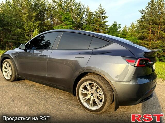 Серый Тесла Model Y, объемом двигателя 0 л и пробегом 8 тыс. км за 34500 $, фото 4 на Automoto.ua
