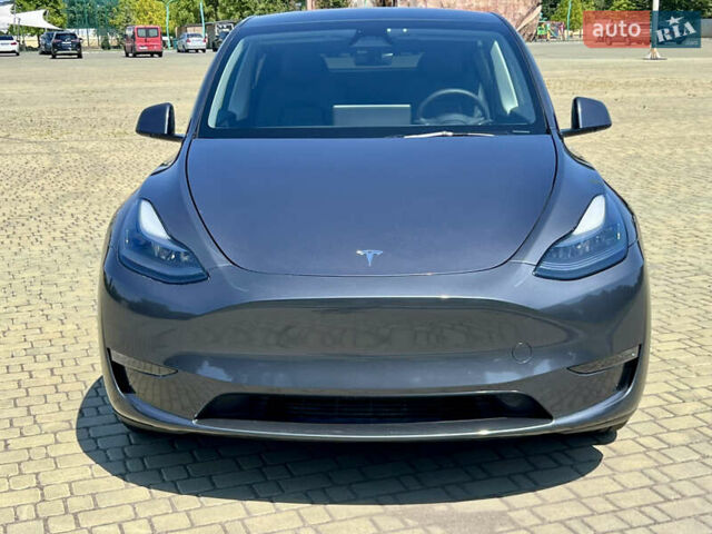 Серый Тесла Model Y, объемом двигателя 0 л и пробегом 45 тыс. км за 23700 $, фото 10 на Automoto.ua