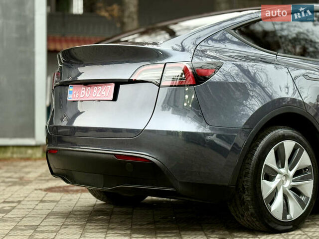 Сірий Тесла Model Y, об'ємом двигуна 0 л та пробігом 35 тис. км за 27999 $, фото 36 на Automoto.ua