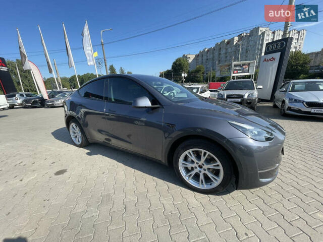 Серый Тесла Model Y, объемом двигателя 0 л и пробегом 60 тыс. км за 28000 $, фото 4 на Automoto.ua