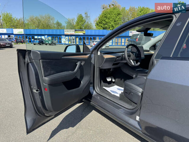 Серый Тесла Model Y, объемом двигателя 0 л и пробегом 28 тыс. км за 29000 $, фото 32 на Automoto.ua