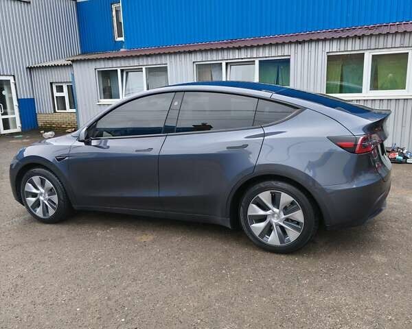 Серый Тесла Model Y, объемом двигателя 0 л и пробегом 10 тыс. км за 39499 $, фото 2 на Automoto.ua