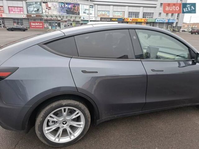 Серый Тесла Model Y, объемом двигателя 0 л и пробегом 15 тыс. км за 39500 $, фото 12 на Automoto.ua