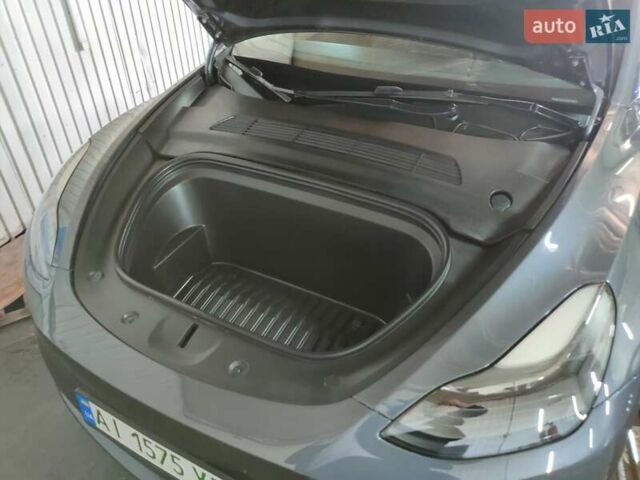 Серый Тесла Model Y, объемом двигателя 0 л и пробегом 30 тыс. км за 32350 $, фото 69 на Automoto.ua