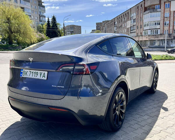 Серый Тесла Model Y, объемом двигателя 0 л и пробегом 38 тыс. км за 26900 $, фото 5 на Automoto.ua