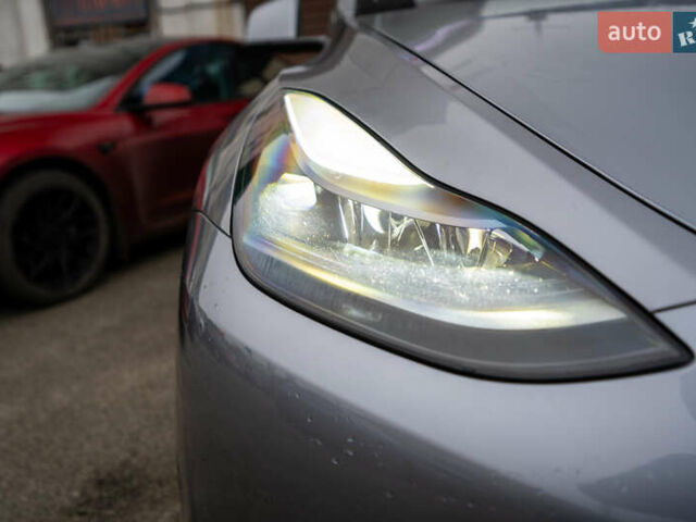 Серый Тесла Model Y, объемом двигателя 0 л и пробегом 61 тыс. км за 32500 $, фото 6 на Automoto.ua