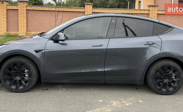 Серый Тесла Model Y, объемом двигателя 0 л и пробегом 57 тыс. км за 31333 $, фото 7 на Automoto.ua