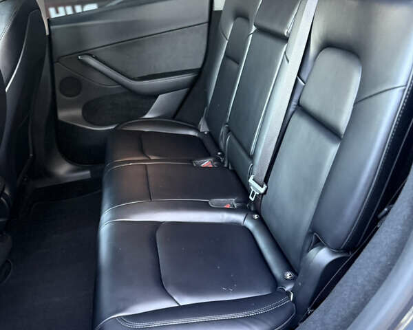 Сірий Тесла Model Y, об'ємом двигуна 0 л та пробігом 68 тис. км за 24499 $, фото 28 на Automoto.ua