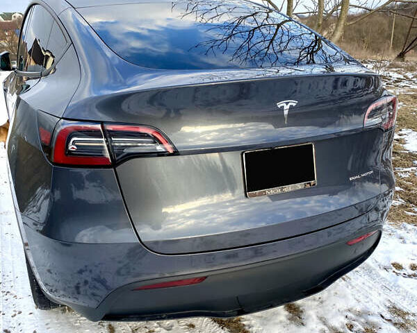 Серый Тесла Model Y, объемом двигателя 0 л и пробегом 14 тыс. км за 26600 $, фото 12 на Automoto.ua