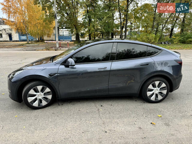 Тесла Model Y 2023 в Белой Церкве на Automoto.ua Серый Тесла Model Y, объемом двигателя 0 л и пробегом 19 тыс. км за 26900 $, фото 3 на Automoto.ua