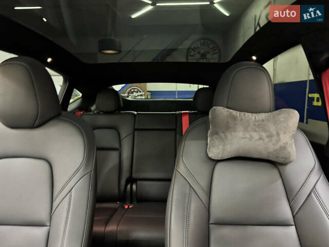 Серый Тесла Model Y, объемом двигателя 0 л и пробегом 16 тыс. км за 34000 $, фото 7 на Automoto.ua