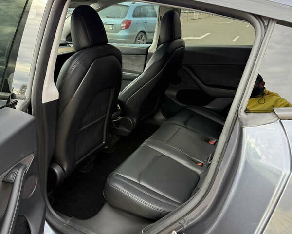 Серый Тесла Model Y, объемом двигателя 0 л и пробегом 71 тыс. км за 28900 $, фото 13 на Automoto.ua
