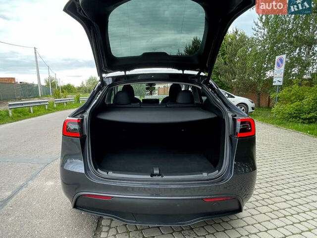 Серый Тесла Model Y, объемом двигателя 0 л и пробегом 19 тыс. км за 33700 $, фото 16 на Automoto.ua