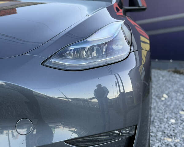 Сірий Тесла Model Y, об'ємом двигуна 0 л та пробігом 68 тис. км за 24499 $, фото 4 на Automoto.ua
