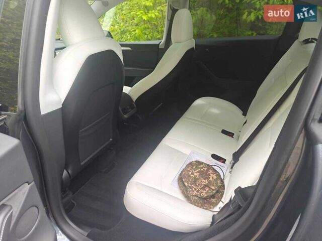 Серый Тесла Model Y, объемом двигателя 0 л и пробегом 17 тыс. км за 28777 $, фото 27 на Automoto.ua