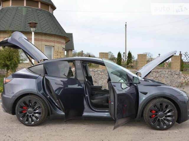 Сірий Тесла Model Y, об'ємом двигуна 0 л та пробігом 4 тис. км за 42700 $, фото 25 на Automoto.ua