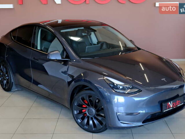 Серый Тесла Model Y, объемом двигателя 0 л и пробегом 42 тыс. км за 23900 $, фото 7 на Automoto.ua