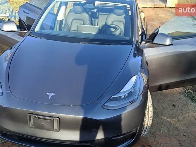 Серый Тесла Model Y, объемом двигателя 0 л и пробегом 46 тыс. км за 31000 $, фото 7 на Automoto.ua
