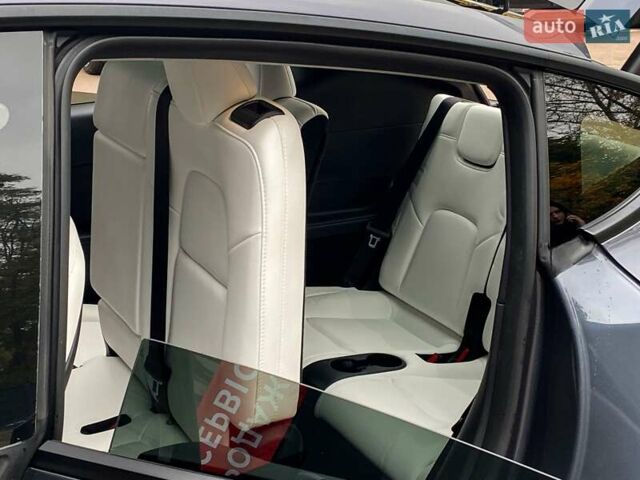 Сірий Тесла Model Y, об'ємом двигуна 0 л та пробігом 39 тис. км за 29500 $, фото 14 на Automoto.ua
