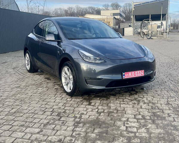 Серый Тесла Model Y, объемом двигателя 0 л и пробегом 20 тыс. км за 25500 $, фото 13 на Automoto.ua