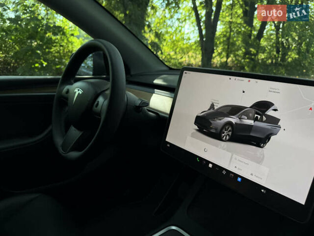 Серый Тесла Model Y, объемом двигателя 0 л и пробегом 32 тыс. км за 26500 $, фото 14 на Automoto.ua