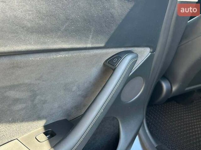 Серый Тесла Model Y, объемом двигателя 0 л и пробегом 39 тыс. км за 30500 $, фото 14 на Automoto.ua