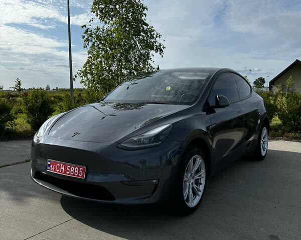 Серый Тесла Model Y, объемом двигателя 0 л и пробегом 19 тыс. км за 25800 $, фото 7 на Automoto.ua