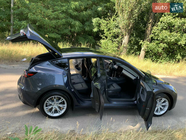 Серый Тесла Model Y, объемом двигателя 0 л и пробегом 47 тыс. км за 28028 $, фото 31 на Automoto.ua