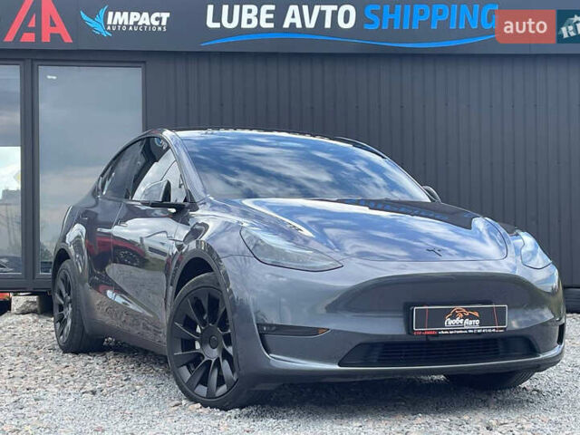 Серый Тесла Model Y, объемом двигателя 0 л и пробегом 41 тыс. км за 27500 $, фото 2 на Automoto.ua