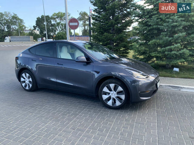 Сірий Тесла Model Y, об'ємом двигуна 0 л та пробігом 31 тис. км за 24800 $, фото 3 на Automoto.ua