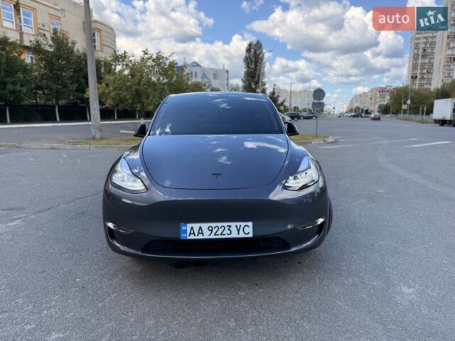 Серый Тесла Model Y, объемом двигателя 0 л и пробегом 71 тыс. км за 29000 $, фото 4 на Automoto.ua