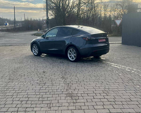 Серый Тесла Model Y, объемом двигателя 0 л и пробегом 20 тыс. км за 25500 $, фото 17 на Automoto.ua