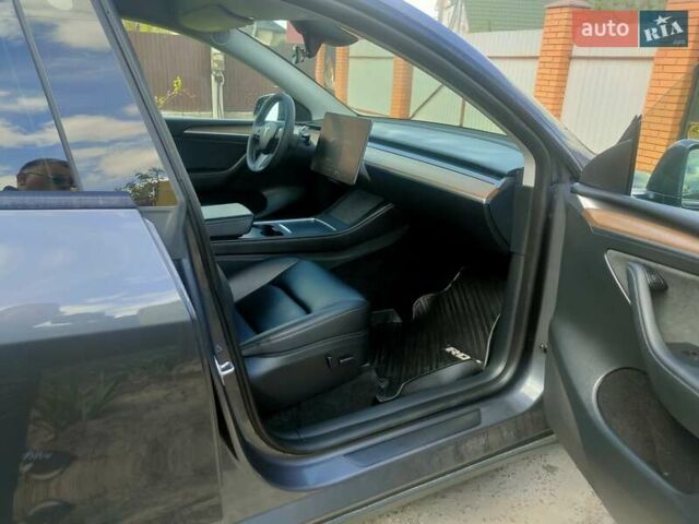 Серый Тесла Model Y, объемом двигателя 0 л и пробегом 30 тыс. км за 32350 $, фото 46 на Automoto.ua