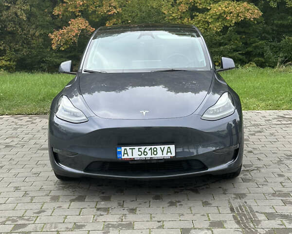 Серый Тесла Model Y, объемом двигателя 0 л и пробегом 4 тыс. км за 26500 $, фото 2 на Automoto.ua