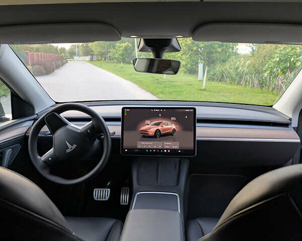Серый Тесла Model Y, объемом двигателя 0 л и пробегом 47 тыс. км за 26000 $, фото 17 на Automoto.ua