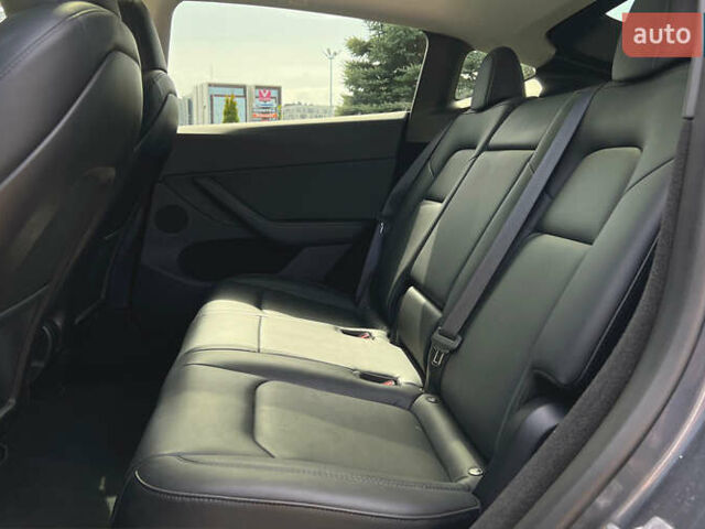 Серый Тесла Model Y, объемом двигателя 0 л и пробегом 16 тыс. км за 28999 $, фото 10 на Automoto.ua