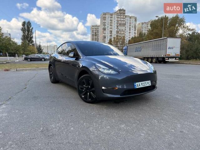 Серый Тесла Model Y, объемом двигателя 0 л и пробегом 71 тыс. км за 29000 $, фото 1 на Automoto.ua