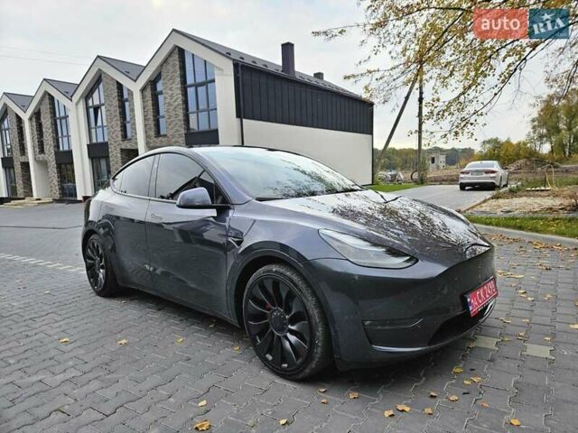 Серый Тесла Model Y, объемом двигателя 0 л и пробегом 32 тыс. км за 29500 $, фото 19 на Automoto.ua
