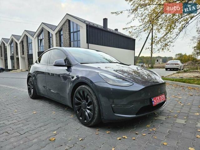 Серый Тесла Model Y, объемом двигателя 0 л и пробегом 32 тыс. км за 29500 $, фото 4 на Automoto.ua