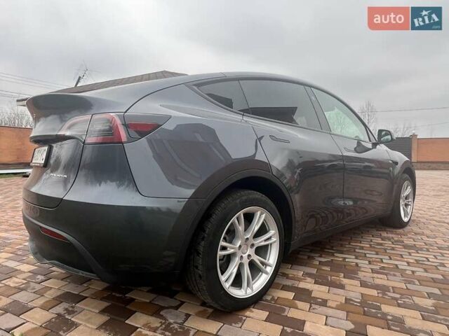 Сірий Тесла Model Y, об'ємом двигуна 0 л та пробігом 9 тис. км за 29900 $, фото 4 на Automoto.ua