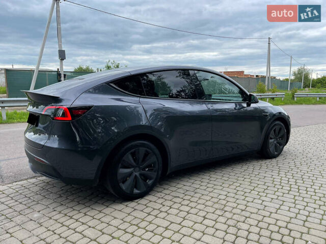 Серый Тесла Model Y, объемом двигателя 0 л и пробегом 19 тыс. км за 33700 $, фото 10 на Automoto.ua