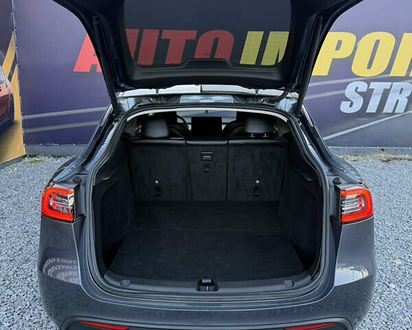 Сірий Тесла Model Y, об'ємом двигуна 0 л та пробігом 68 тис. км за 24499 $, фото 16 на Automoto.ua