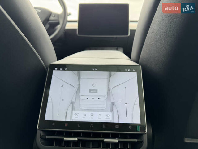 Серый Тесла Model Y, объемом двигателя 0 л и пробегом 10 тыс. км за 27900 $, фото 40 на Automoto.ua