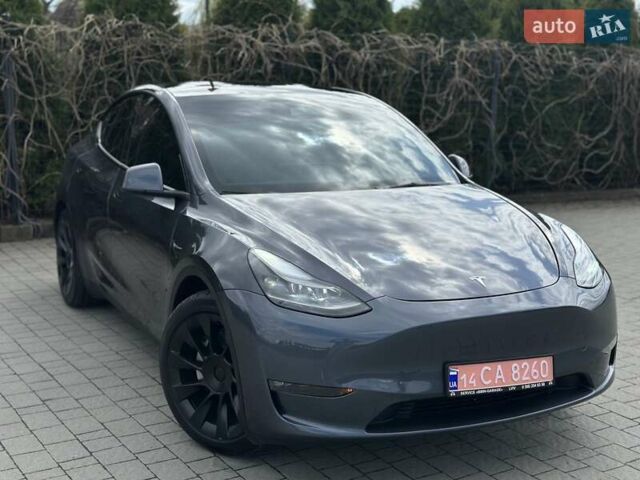 Серый Тесла Model Y, объемом двигателя 0 л и пробегом 9 тыс. км за 28950 $, фото 4 на Automoto.ua