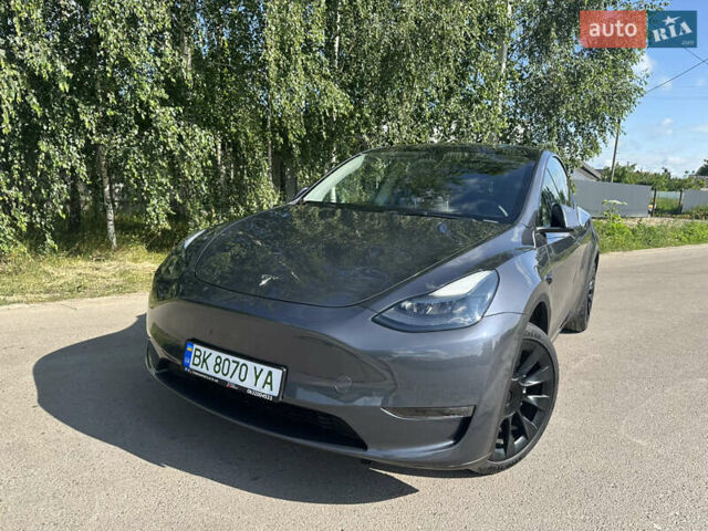 Сірий Тесла Model Y, об'ємом двигуна 0 л та пробігом 32 тис. км за 24700 $, фото 1 на Automoto.ua